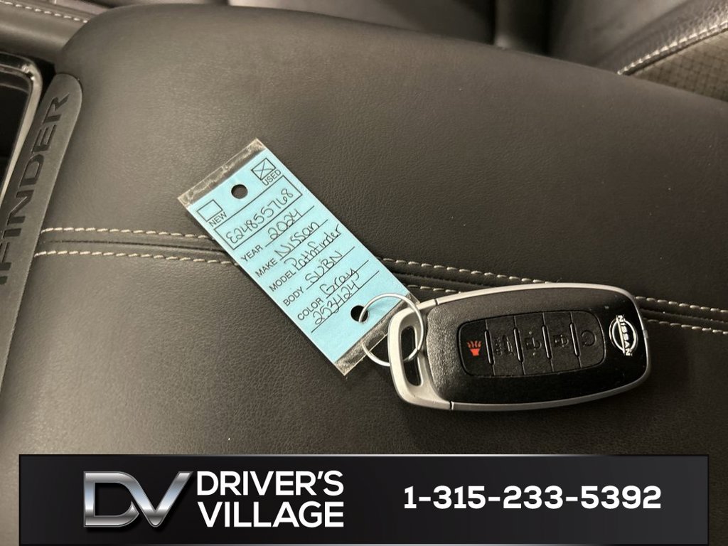 Used 2024 Nissan Pathfinder SL w/ SL Premium Package AWD/4WD image 12