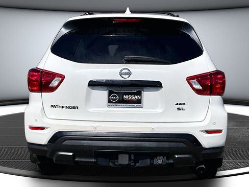 Used 2019 Nissan Pathfinder SL AWD/4WD image 5