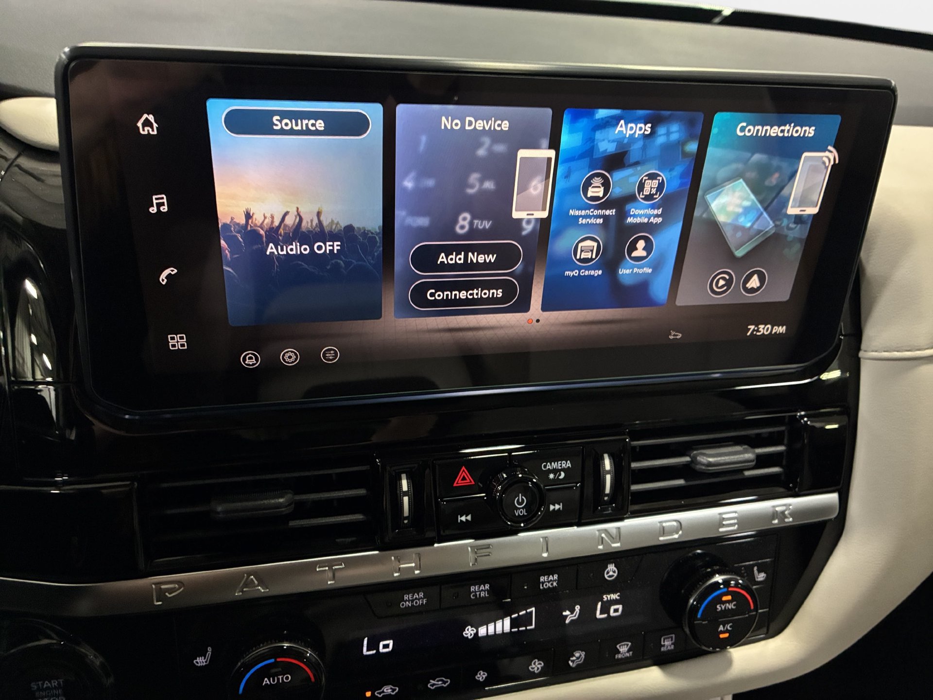New 2026 Nissan Pathfinder SL FWD image 21