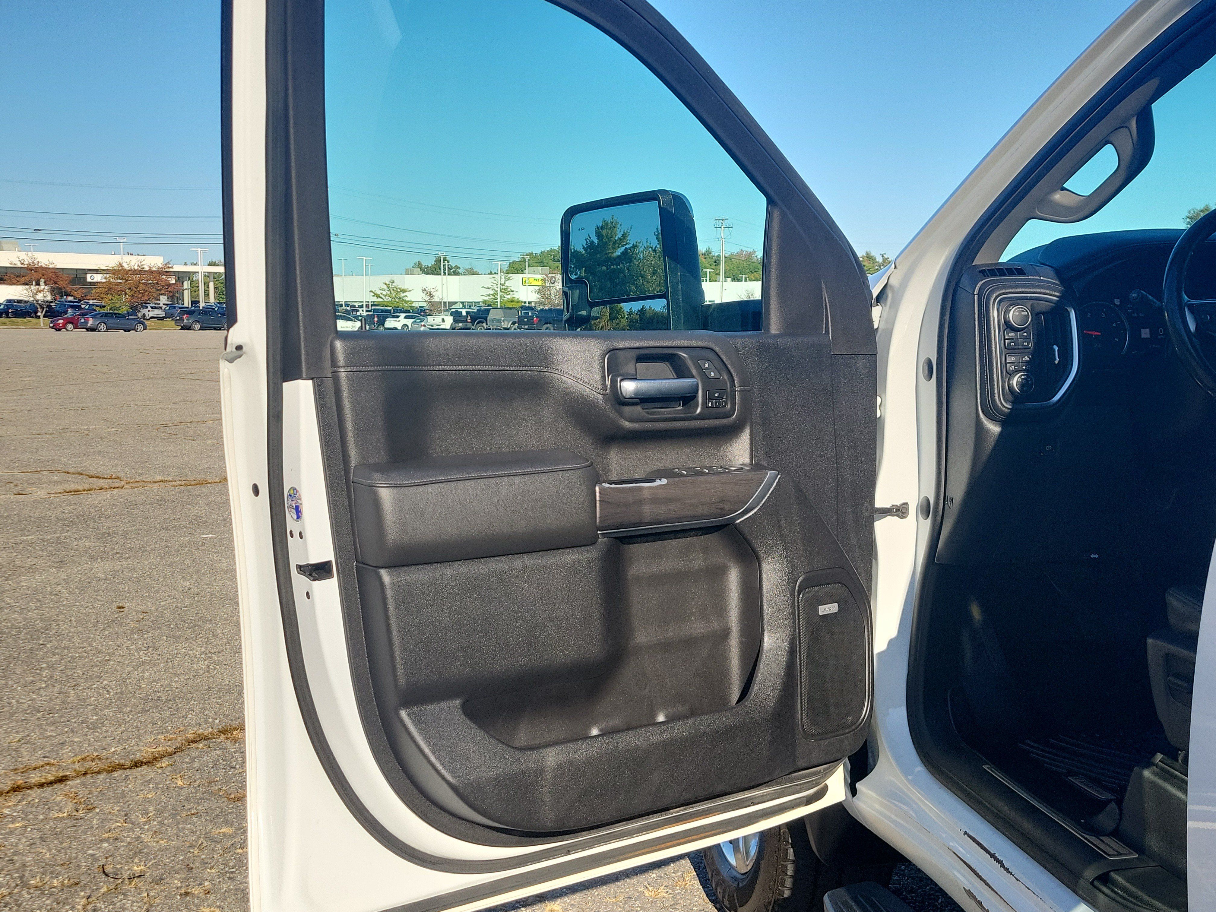 Used 2021 Chevrolet Silverado 3500 LTZ w/ LTZ Premium Package AWD/4WD image 15