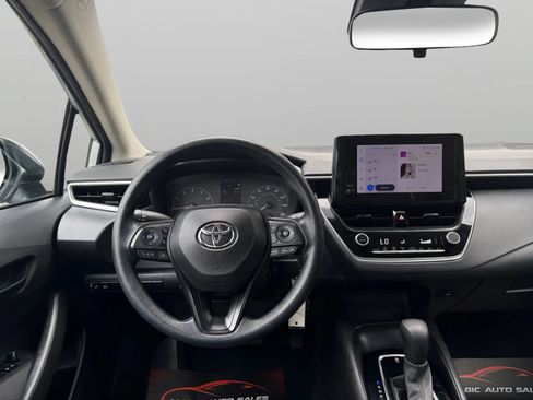 Used 2024 Toyota Corolla LE FWD image 25