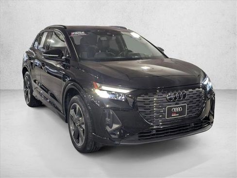 Used 2024 Audi Q4 e-tron Premium Plus w/ Premium Plus image 3