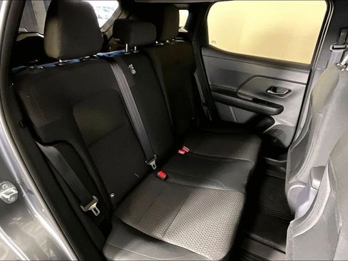 New 2026 Nissan Kicks S image 19