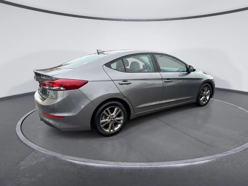 Used 2018 Hyundai Elantra SEL FWD image 4
