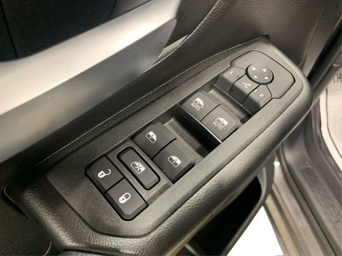 Used 2025 RAM 1500 Big Horn image 31