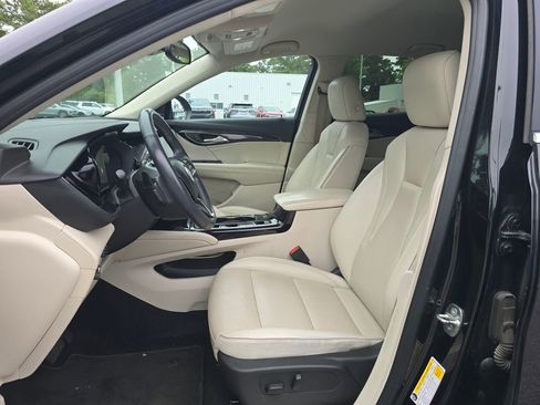 Certified 2022 Buick Envision Essence w/ Technology Package I FWD image 29