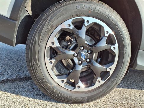 Used 2023 Subaru Crosstrek 2.0i Premium image 38