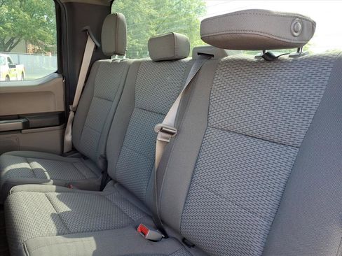 Used 2018 Ford F150 XLT w/ Equipment Group 302A Luxury AWD/4WD image 10