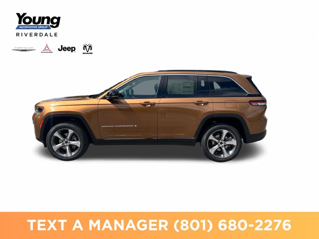 New 2026 Jeep Grand Cherokee Limited w/ Luxury Tech Group II AWD/4WD image 2