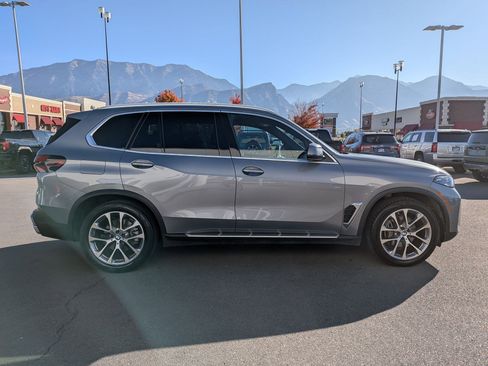 Used 2024 BMW X5 xDrive40i image 2