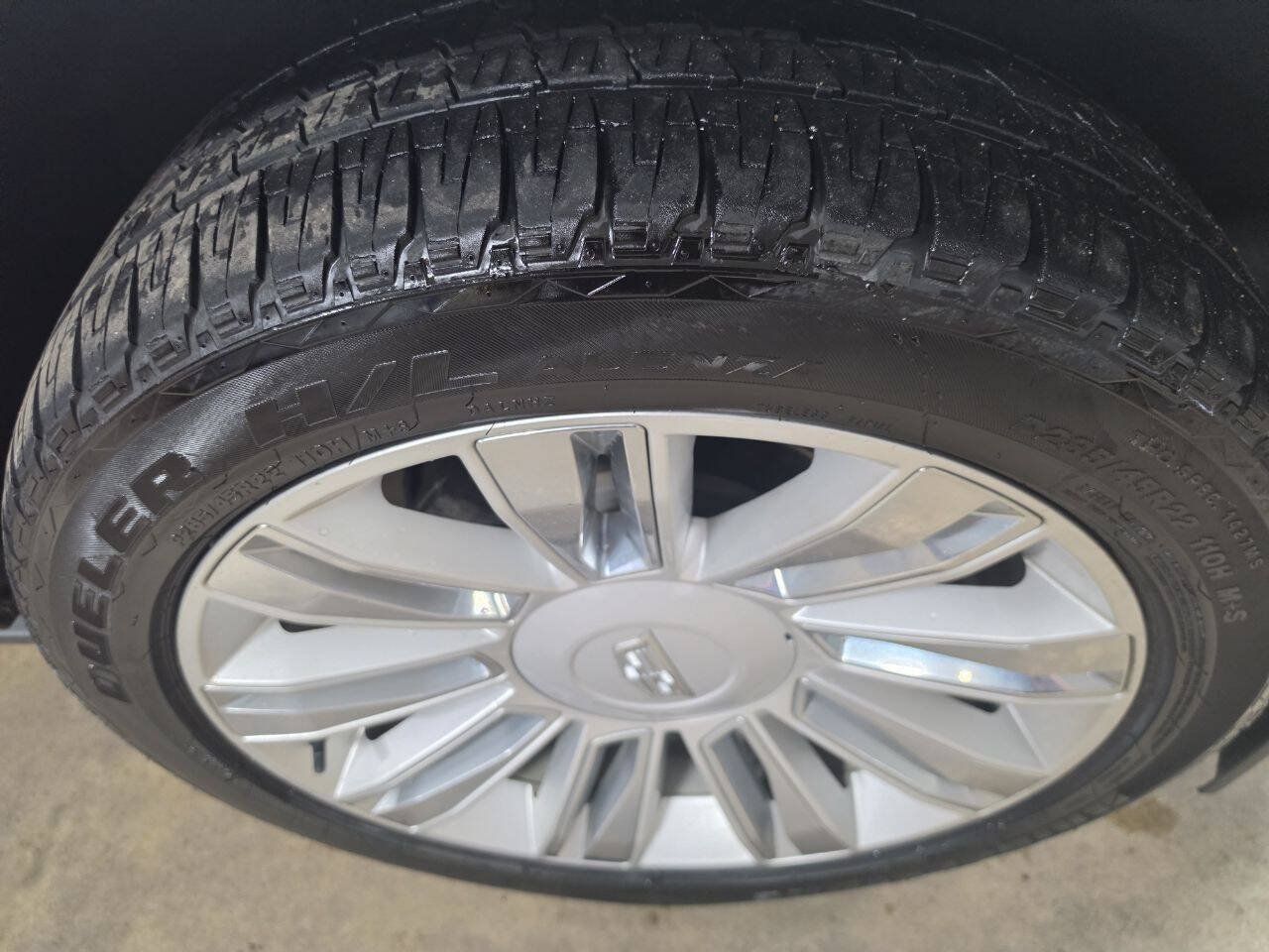 Used 2017 Cadillac Escalade Platinum AWD/4WD image 10