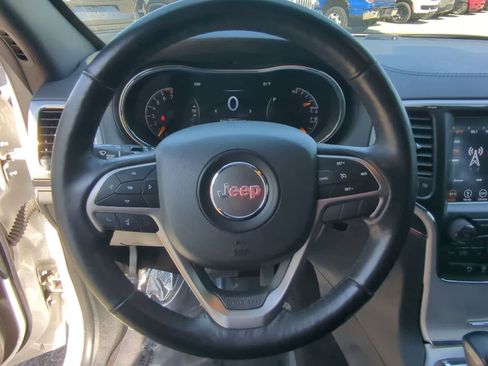 Certified 2018 Jeep Grand Cherokee Limited image 22