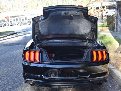 Used 2019 Ford Mustang Premium image 46