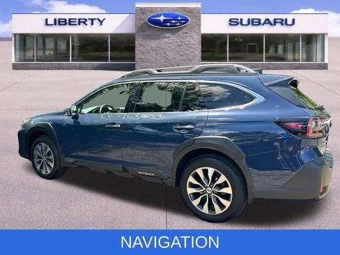 Certified 2023 Subaru Outback Touring AWD/4WD image 7