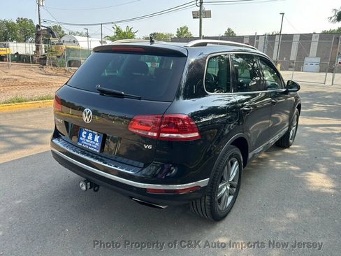 Used 2015 Volkswagen Touareg VR6 AWD/4WD image 11