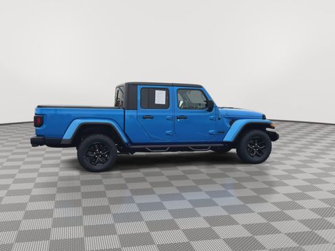 Used 2021 Jeep Gladiator Sport image 8