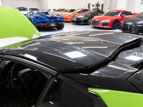 Used 2021 Lamborghini Aventador SVJ AWD/4WD image 34