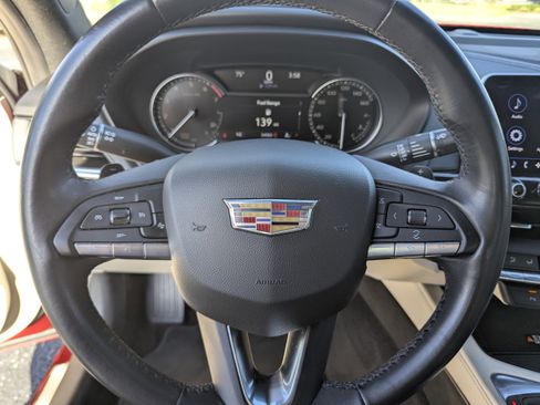Used 2023 Cadillac CT4 Luxury image 30