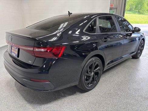 Used 2025 Volkswagen Jetta SE FWD image 7