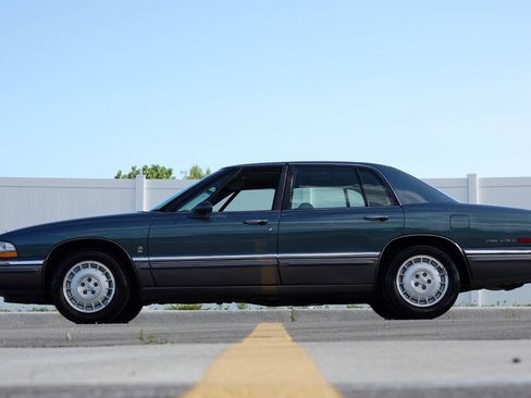 Used 1993 Buick Park Avenue Ultra FWD image 13