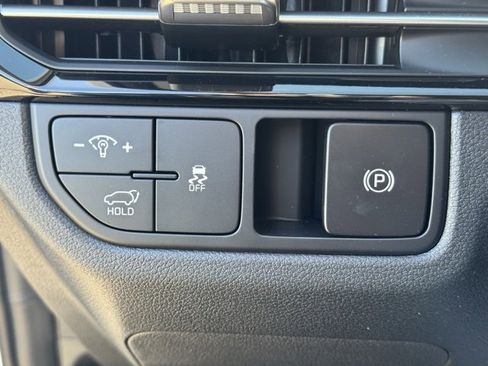 New 2026 Kia Sportage EX image 25