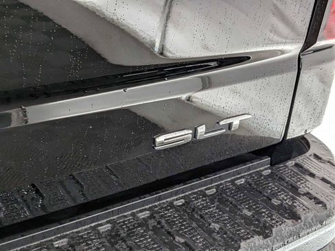 Used 2022 GMC Sierra 1500 SLT w/ SLT Convenience Package image 13