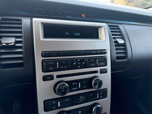 Used 2009 Ford Flex SE FWD image 16