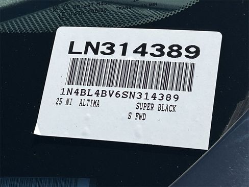 Used 2025 Nissan Altima 2.5 S image 30