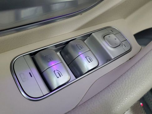 Used 2022 Mercedes-Benz GLE 350 image 19