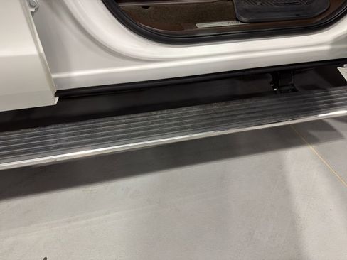 Used 2024 Ford Expedition Max King Ranch image 18