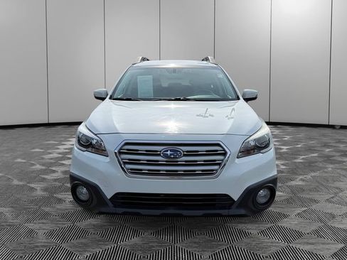 Used 2017 Subaru Outback 2.5i Premium AWD/4WD image 8