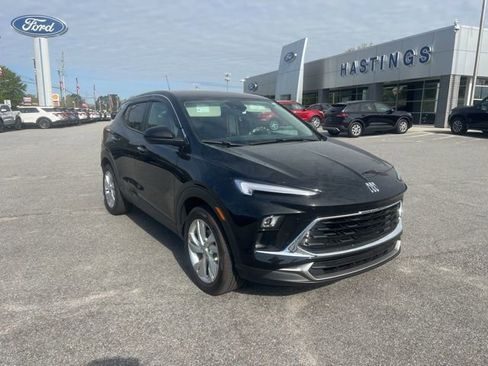 Used 2025 Buick Encore GX Preferred w/ Comfort Package image 1