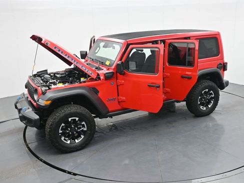 Used 2025 Jeep Wrangler Unlimited Rubicon 4xe w/ Convenience Group image 39