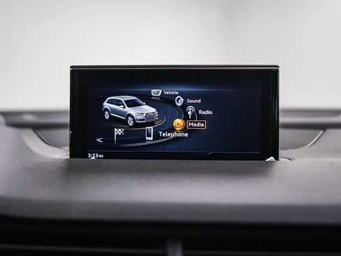 Used 2017 Audi Q7 3.0T Prestige image 14