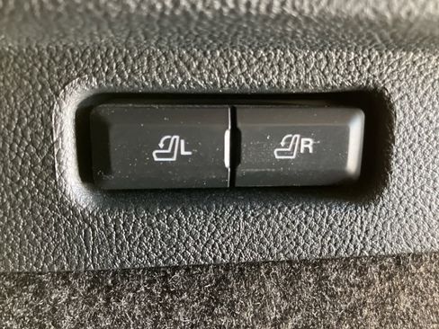 Used 2022 Lincoln Corsair Reserve w/ Equipment Group 201A image 32