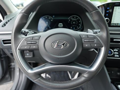 Used 2023 Hyundai Sonata Limited w/ Preferred Accessory Package FWD image 25