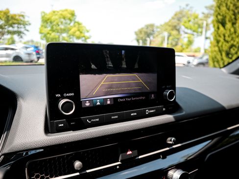 Certified 2025 Honda Civic Sport image 24