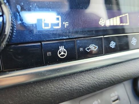 Used 2023 Nissan Rogue SV w/ SV Premium B Package image 27