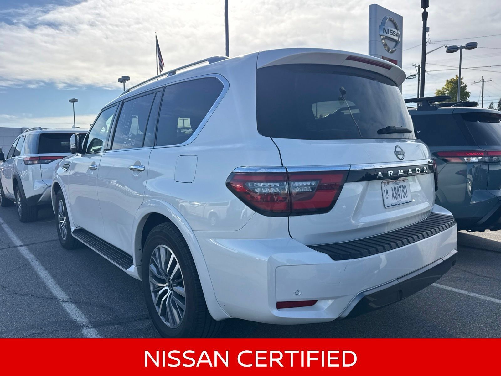Certified 2024 Nissan Armada SL w/ Captain's Chairs Package AWD/4WD image 11