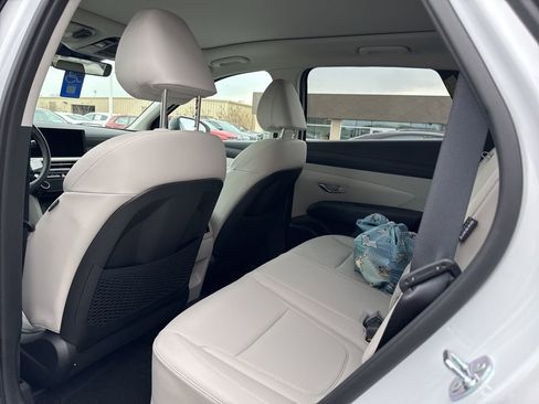 Used 2025 Hyundai Tucson SEL image 12