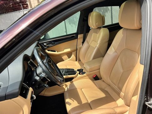 Used 2017 Porsche Macan S AWD/4WD image 18