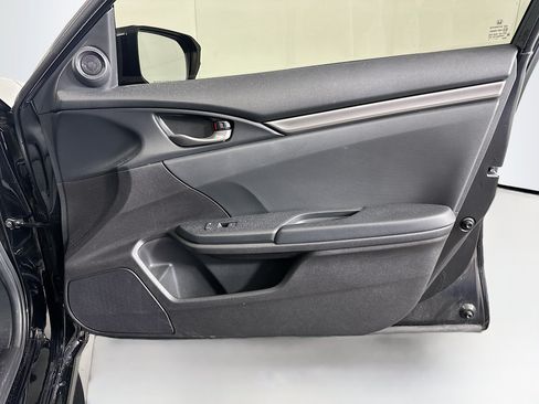 Used 2021 Honda Civic Sport image 29