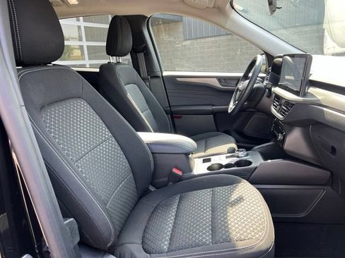 Used 2024 Ford Escape Active w/ Tech Pack #1 AWD/4WD image 10