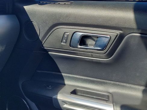 Used 2017 Ford Mustang Premium image 24