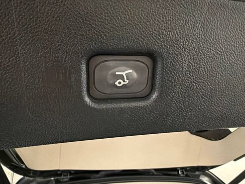 Certified 2021 Lincoln Nautilus Reserve AWD/4WD image 36