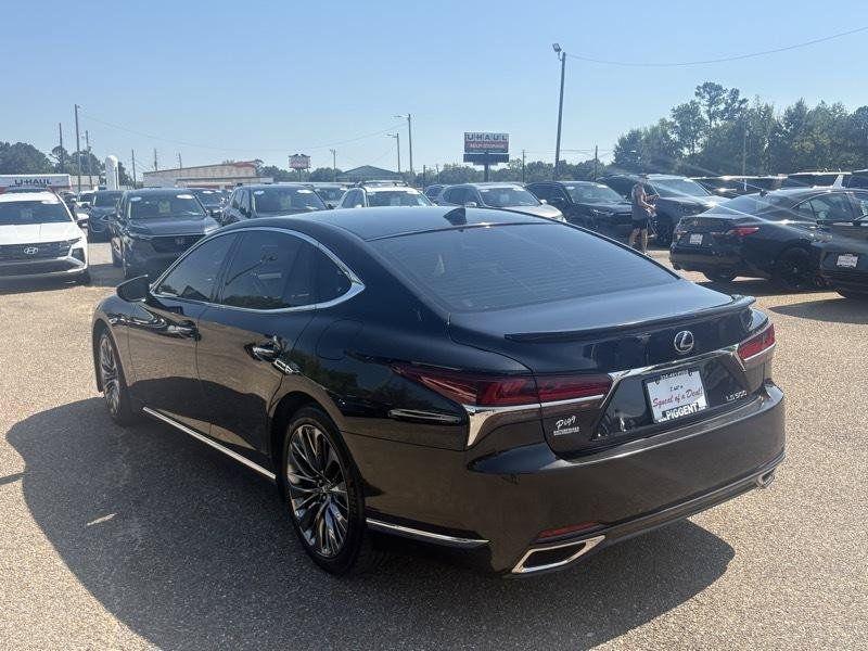 Used 2018 Lexus LS 500 w/ Interior Upgrade Package RWD image 32