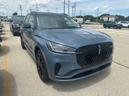 Used 2025 Lincoln Aviator Reserve w/ Equipment Group 201A AWD/4WD image 5