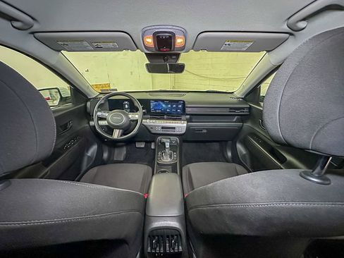 Used 2025 Hyundai Kona SEL image 27
