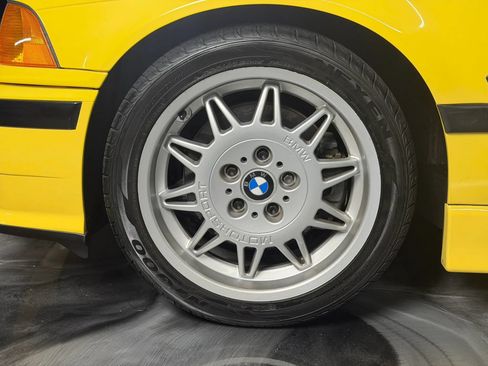 Used 1995 BMW M3 Coupe RWD image 26