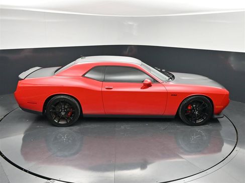 Used 2019 Dodge Challenger R/T Scat Pack w/ T/A Package RWD image 22